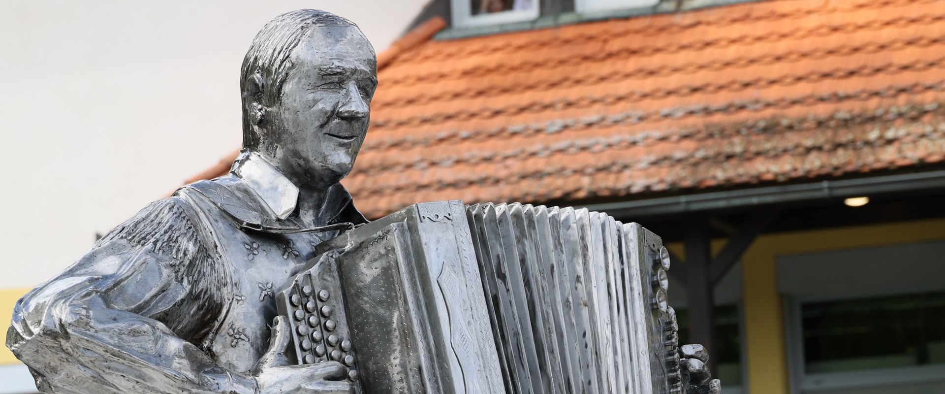 Srednja vas v znamenju spomina na Rudija Poljanška 