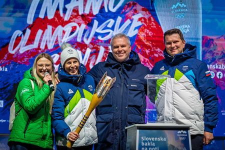 Slovenska bakla v Kamniku.jpg