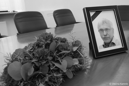 Žalna seja Občinskega sveta Občine Kamnik v spomin Antonu Iskri