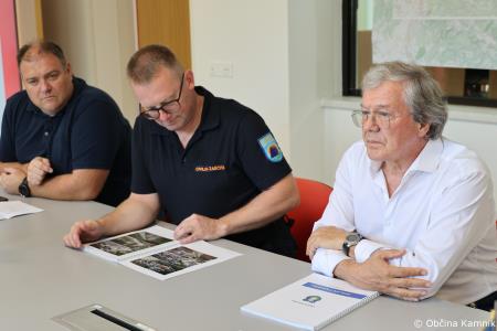 Kamnik po poplavah sta si ogledala predsednik vlade dr. Robert Golob in predsednik Evropskega sveta Charles Michel dne 27. 8. 2023 (2)